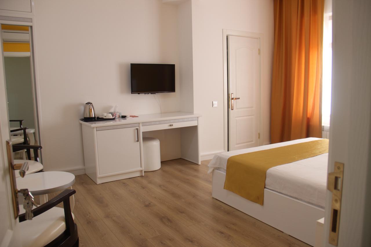 Mark City Hotel Baky Esterno foto