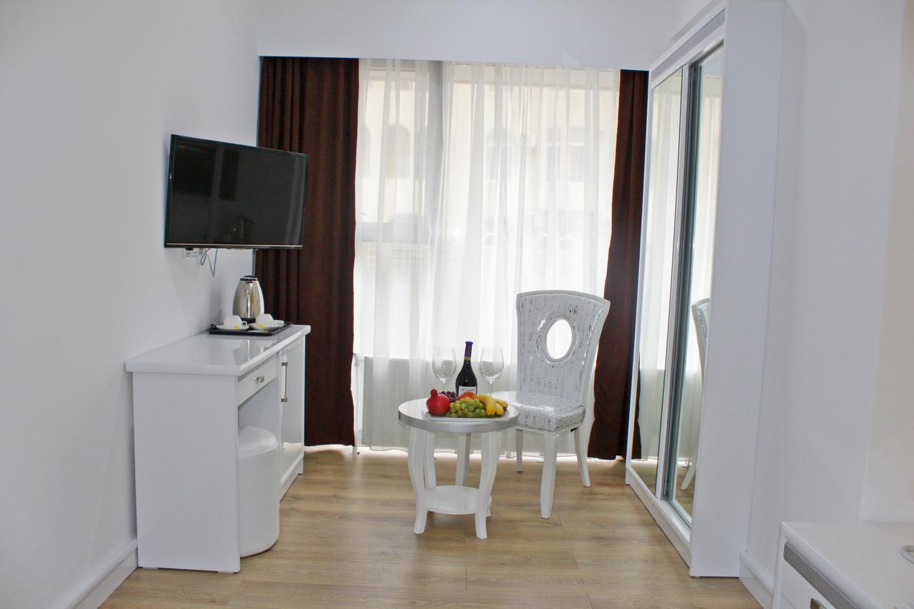 Mark City Hotel Baky Esterno foto