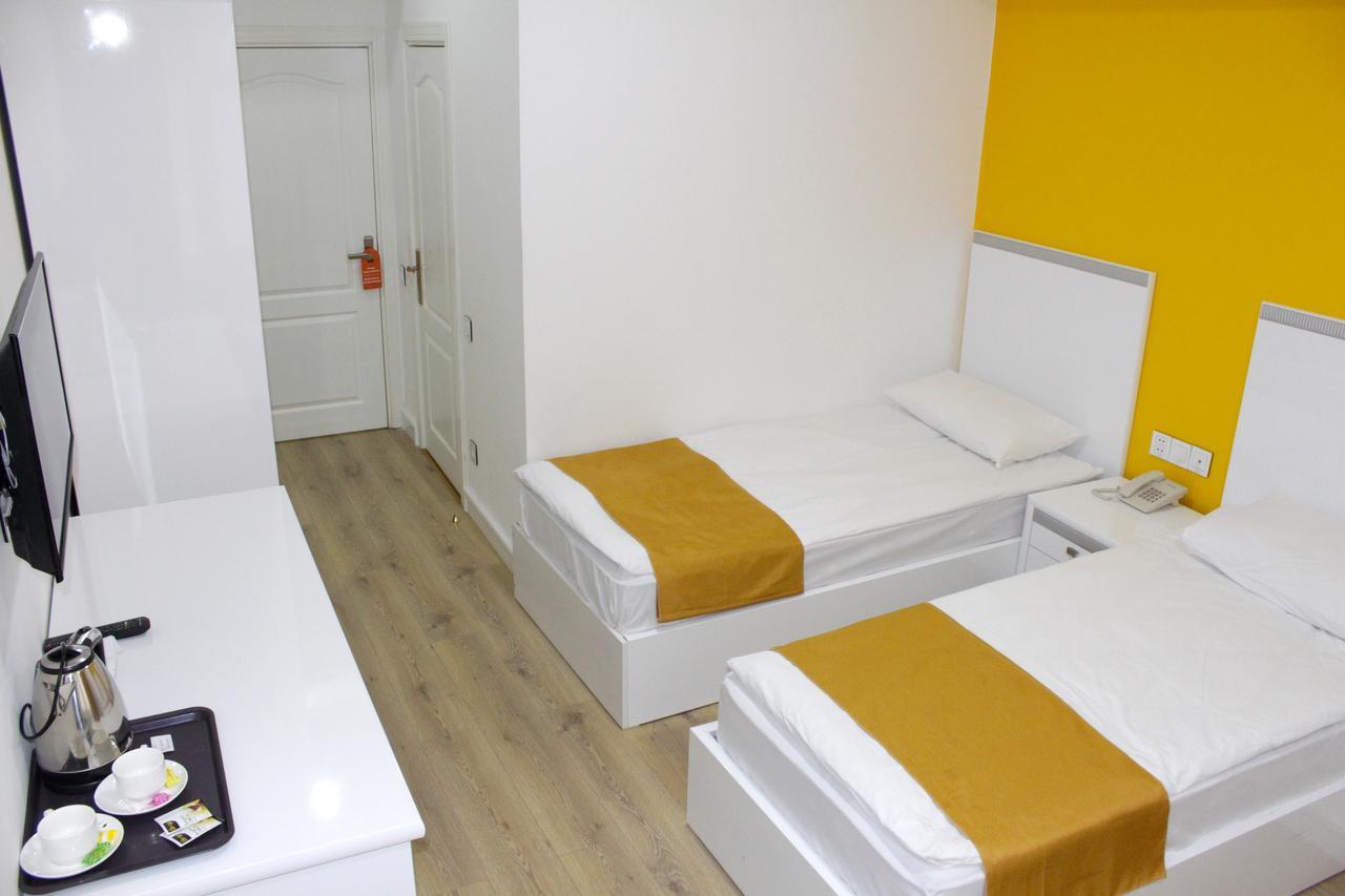 Mark City Hotel Baky Esterno foto