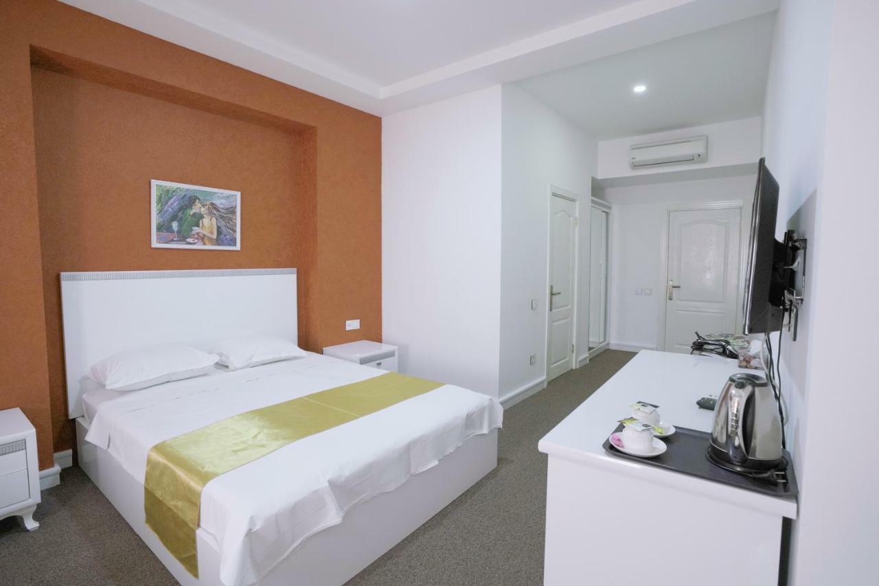 Mark City Hotel Baky Esterno foto