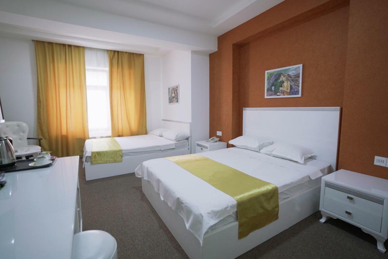 Mark City Hotel Baky Esterno foto