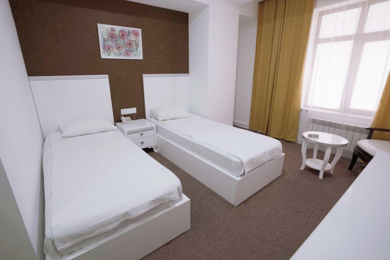 Mark City Hotel Baky Esterno foto